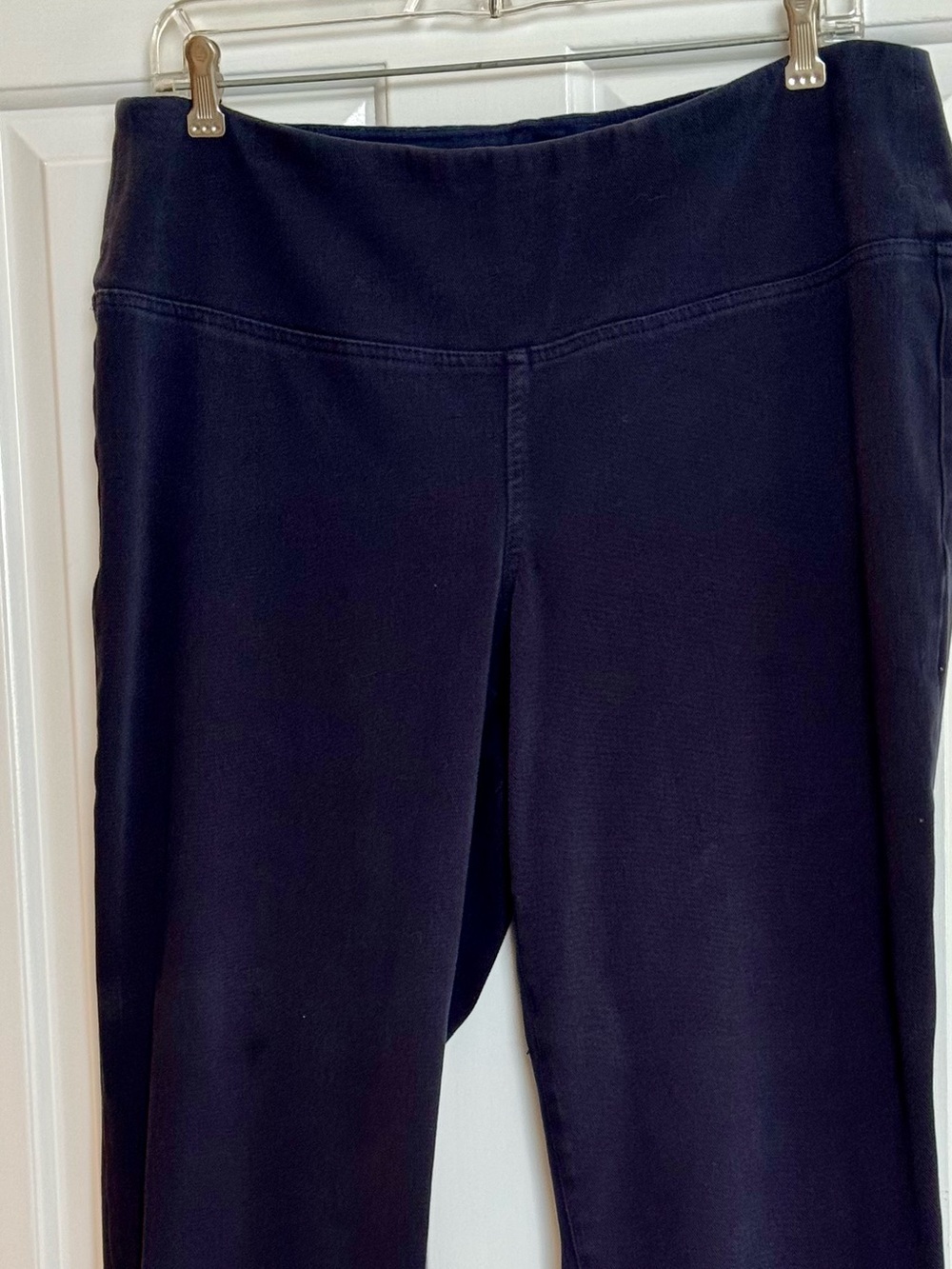 J.Jill Pull On Navy Blue Cuffed Pants or Capris. Cotton Polyester Spandex Size L